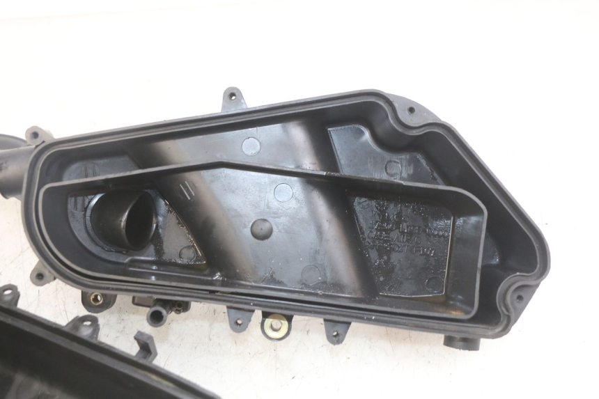 photo de LUCHTFILTERDOOS KYMCO AGILITY 4T 50 (2005 - 2018) - Staat van het oppervlak