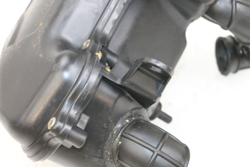 photo de LUCHTFILTERDOOS MAG POWER BOMBERS 4T 50 (2016 - 2026) - Zoom op gebruiksstaat