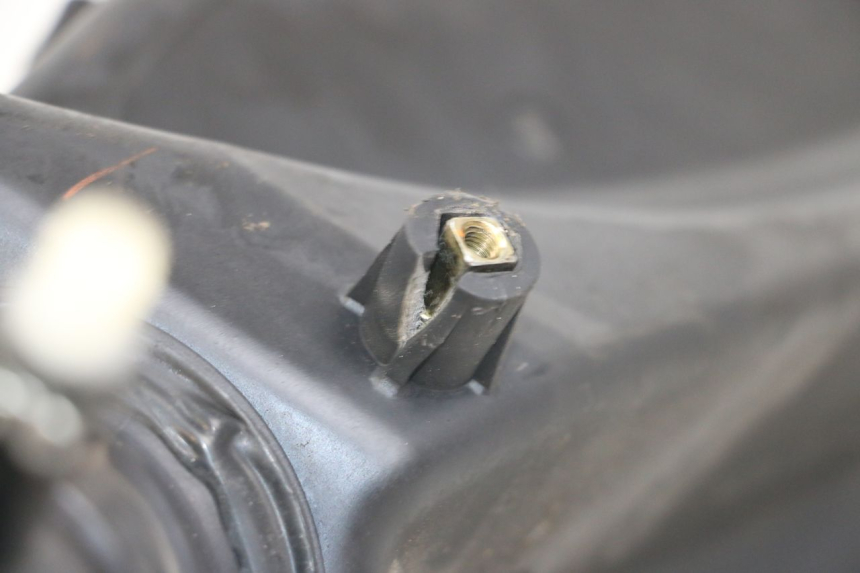 photo de LUCHTFILTERDOOS KYMCO DINK STREET ABS 125 (2011 - 2018) - Detail van het onderdeel