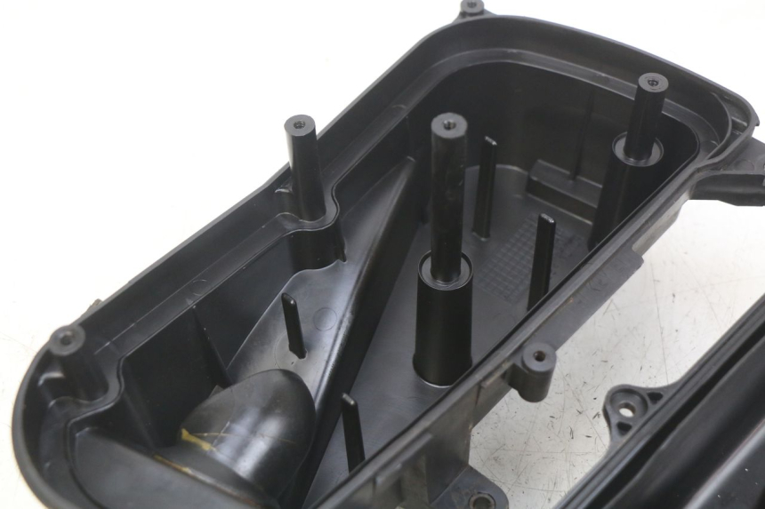 photo de LUCHTFILTERDOOS HONDA FES PANTHEON 2T 125 (1998 - 2002) - Bevestigingspunten