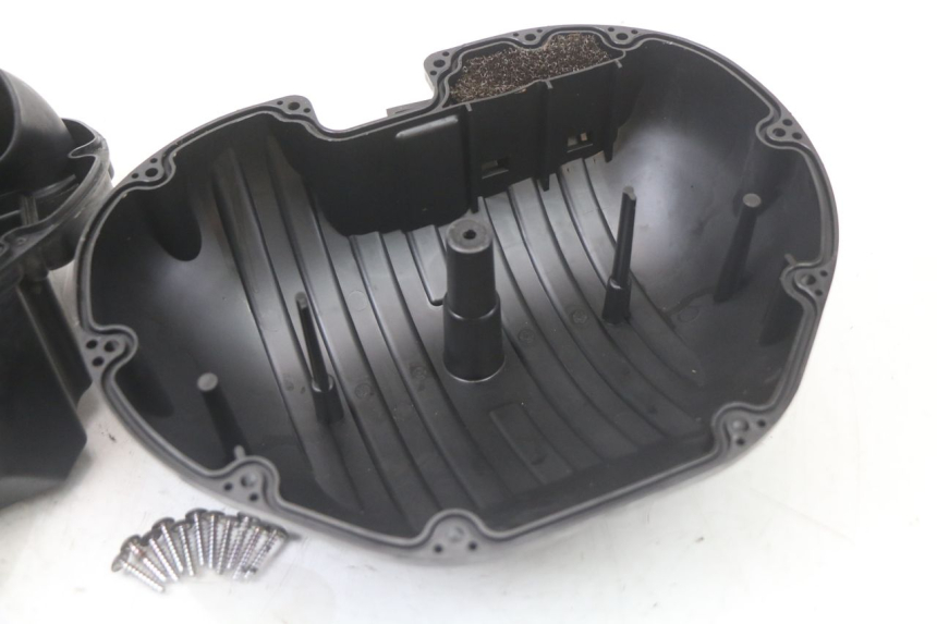 photo de LUCHTFILTERDOOS SUZUKI GSR 750 (2011 - 2017) - Productaanzicht