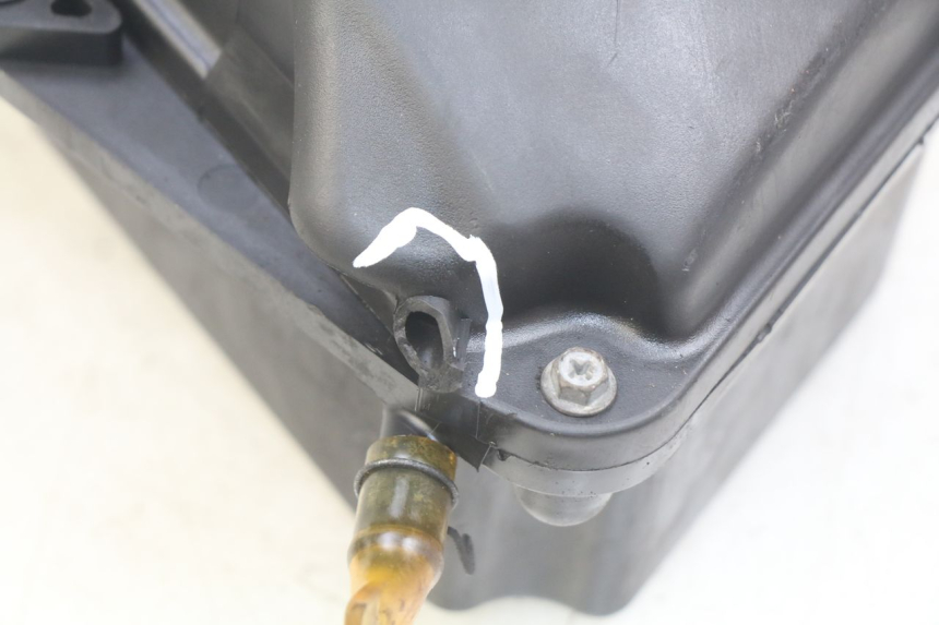 photo de LUCHTFILTERDOOS YAMAHA HW XENTER 125 (2011 - 2017) - Detail van het onderdeel