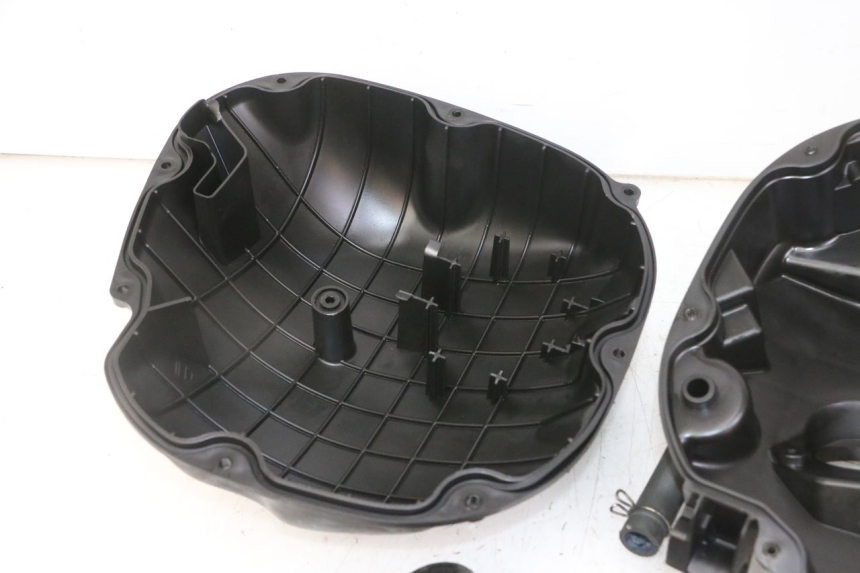 photo de LUCHTFILTERDOOS HONDA NTV DEAUVILLE ABS 700 (2007 - 2016) - Staat van het oppervlak