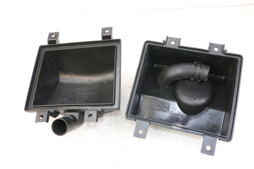 photo de LUCHTFILTERDOOS PEUGEOT SATELIS COMPRESSOR K15 125 (2006 - 2009) - Hoofdaanzicht