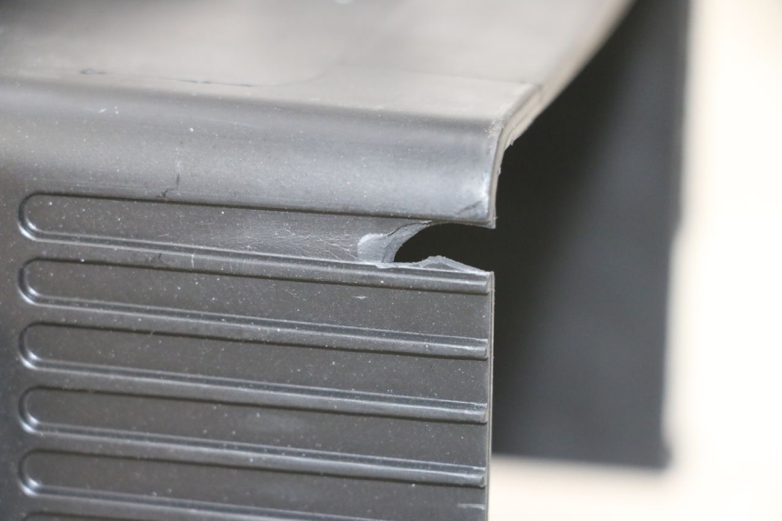 photo de LUCHTFILTERDOOS ROYAL ENFIELD SCRAM 411 (2022 - 2024) - Bevestigingspunten