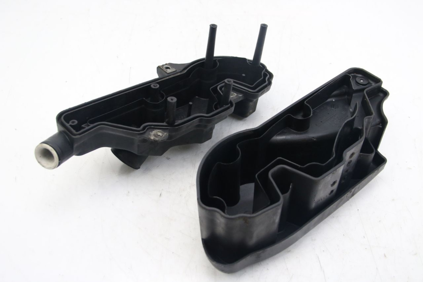 photo de LUCHTFILTERDOOS APRILIA SCARABEO 4T 50 (2009 - 2017) - Staat van het oppervlak