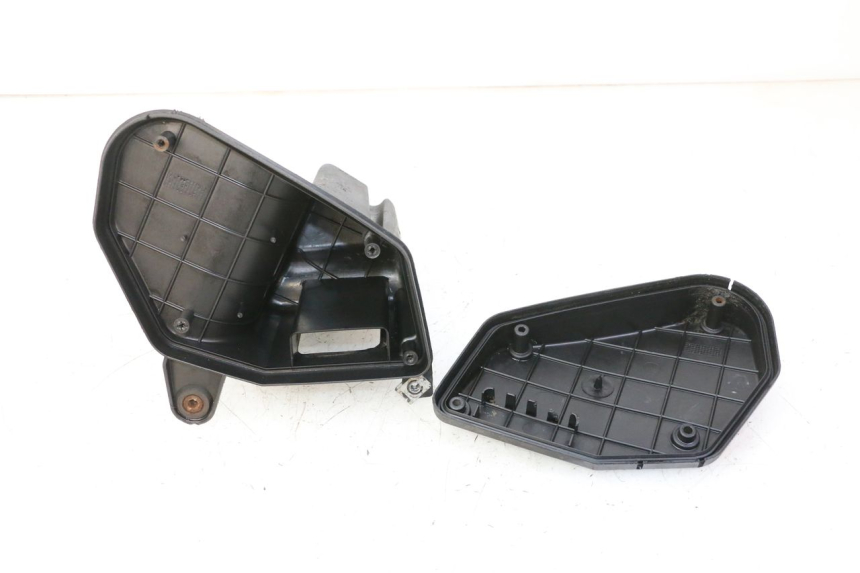 photo de LUCHTFILTERDOOS GILERA SMT SUPERMOTARD 50 (2009 - 2017) - Detail van het onderdeel