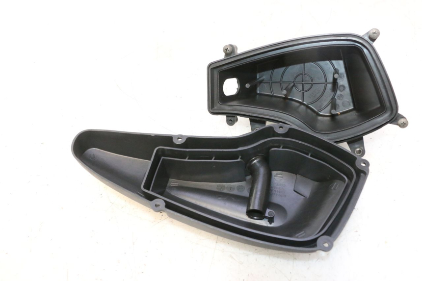 photo de LUCHTFILTERDOOS KYMCO SUPER 8 2T 50 (2007 - 2013) - Zoom op gebruiksstaat