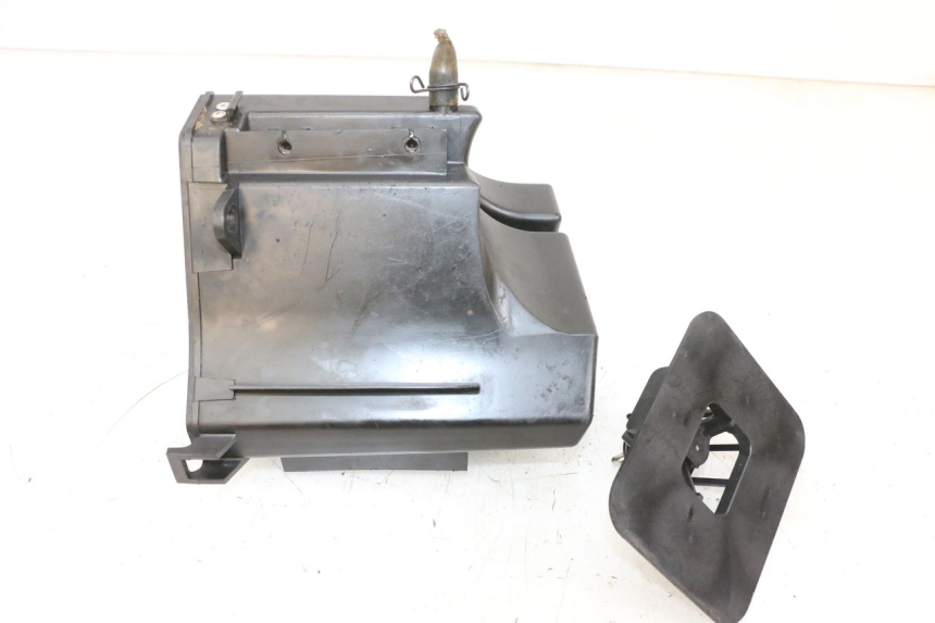 photo de LUCHTFILTERDOOS YAMAHA TTR 125 (2000 - 2020) - Zoom op gebruiksstaat