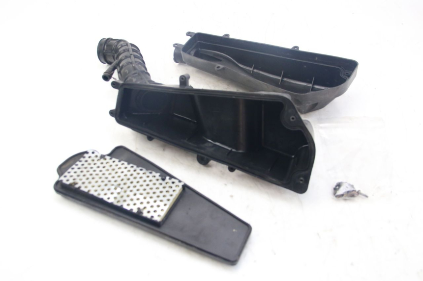 photo de LUCHTFILTERDOOS PEUGEOT VIVACITY NEW 4T 50 (2008 - 2017) - Andere kijkhoek