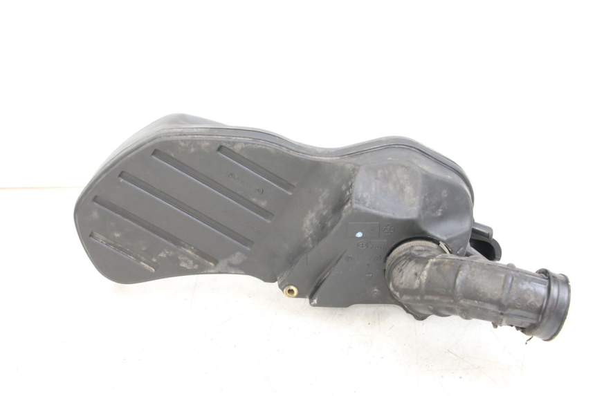 photo de LUCHTFILTERDOOS PIAGGIO X10 125 (2012 - 2017) - Zoom op gebruiksstaat