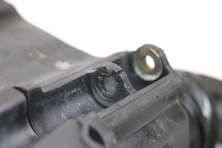 photo de LUCHTFILTERDOOS PIAGGIO X9 125 (2000 - 2003) - Detail van het onderdeel