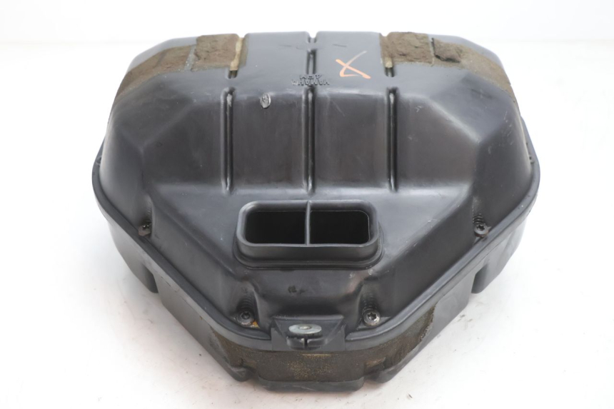 photo de LUCHTKAST YAMAHA YZF R GENESIS 750 (1993 - 1998) - Zoom op gebruiksstaat