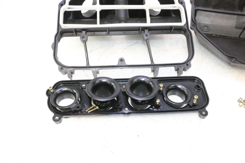 photo de LUCHTFILTERDOOS KAWASAKI ZX-6R ZX6R 600 (2000 - 2002) - Kenmerkende details