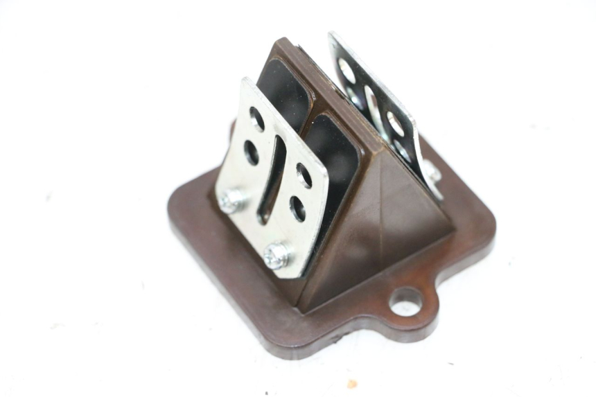 photo de KLEPPENHUIS PEUGEOT KISBEE 2T 50 (2010 - 2017) - Andere kijkhoek