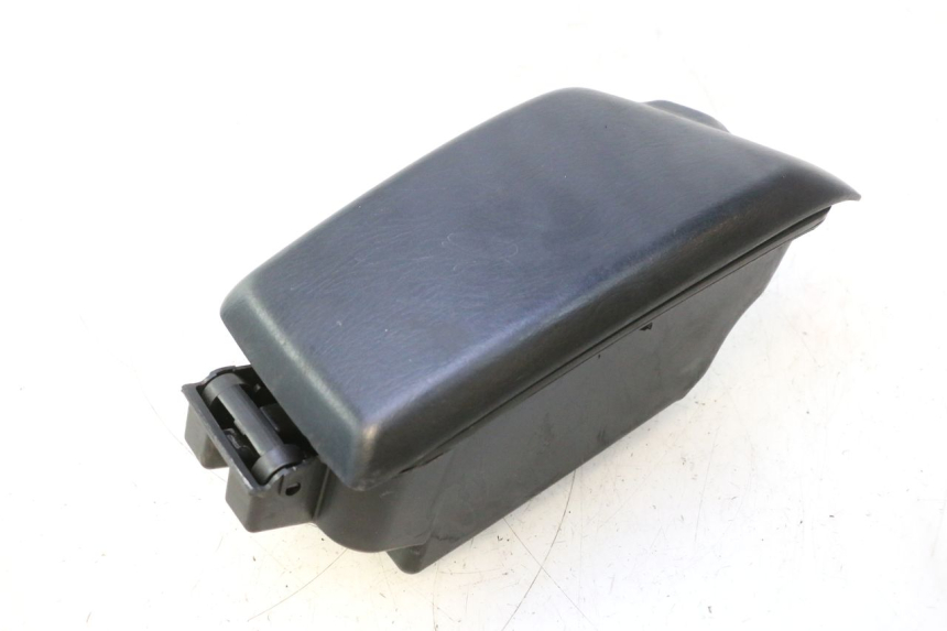 photo de HANDSCHOENENVAKJE HONDA FJS SILVER WING SILVERWING 400 (2005 - 2008) - Detail van het onderdeel