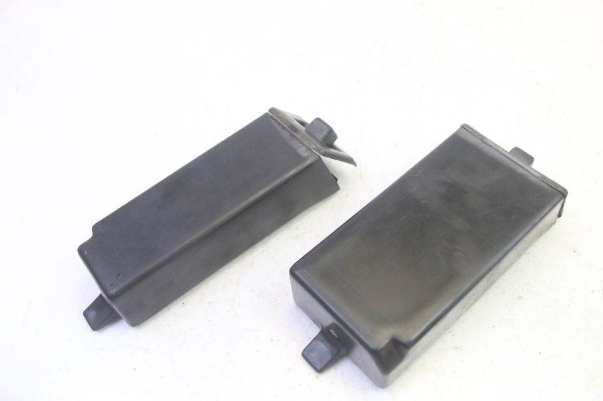 photo de HANDSCHOENENVAKJE KAWASAKI GPX R WARBIRD 600 (1988 - 1993) - Zoom op gebruiksstaat