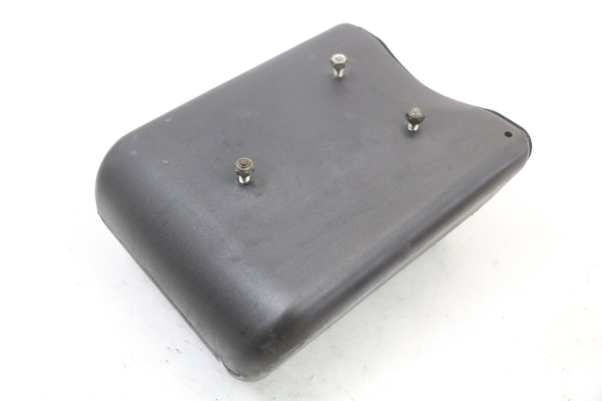 photo de HANDSCHOENENVAKJE SUZUKI GSX E 250 (1982 - 1983) - Andere kijkhoek