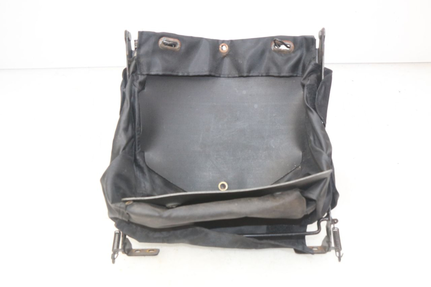 photo de HANDSCHOENENVAKJE KEEWAY HURRICANE 50 (2006 - 2019) - Bevestigingspunten