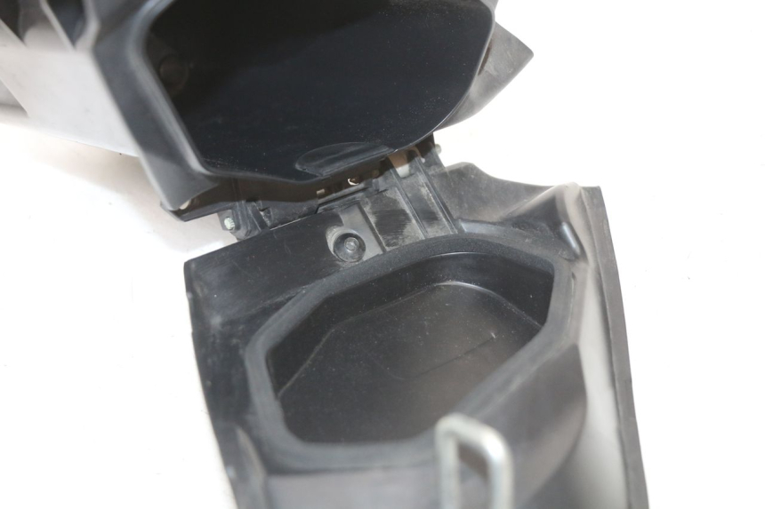 photo de HANDSCHOENENVAKJE YAMAHA XMAX X-MAX ABS 125 (2017 - 2020) - Bevestigingspunten