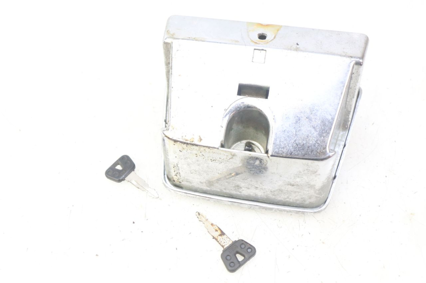 photo de HANDSCHOENENVAKJE YAMAHA XV VIRAGO 750 (1984 - 1998) - Detail van het onderdeel