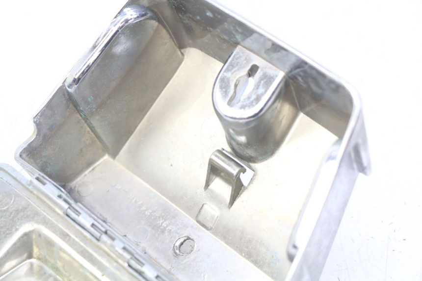 photo de HANDSCHOENENVAKJE YAMAHA XV VIRAGO 750 (1984 - 1998) - Bevestigingspunten