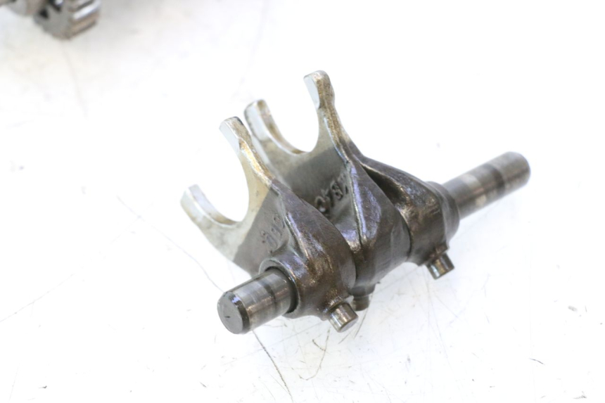 photo de VERSNELLINGSBAK HONDA CB TWO FIFTY 250 (1991 - 2002) - Markeringen en referenties