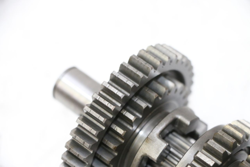 photo de VERSNELLINGSBAK HONDA CBF 125 (2009 - 2015) - Bevestigingspunten