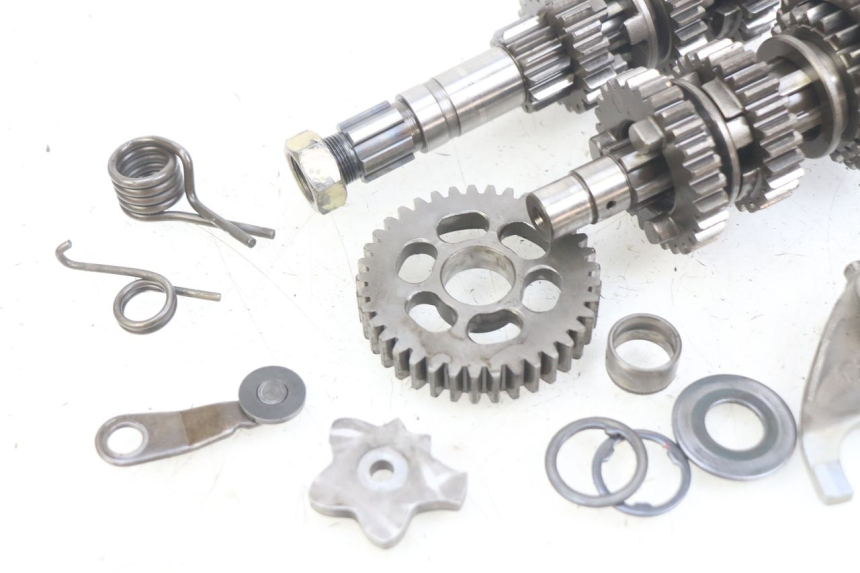 photo de VERSNELLINGSBAK HONDA CM 125 (1983 - 2003) - Alternatieve hoek