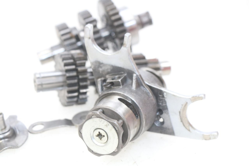 photo de VERSNELLINGSBAK CCR DIRT BIKE 110 - Zoom op componenten