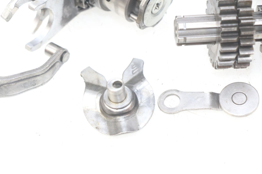 photo de VERSNELLINGSBAK CCR DIRT BIKE 110 - Focus op structuur