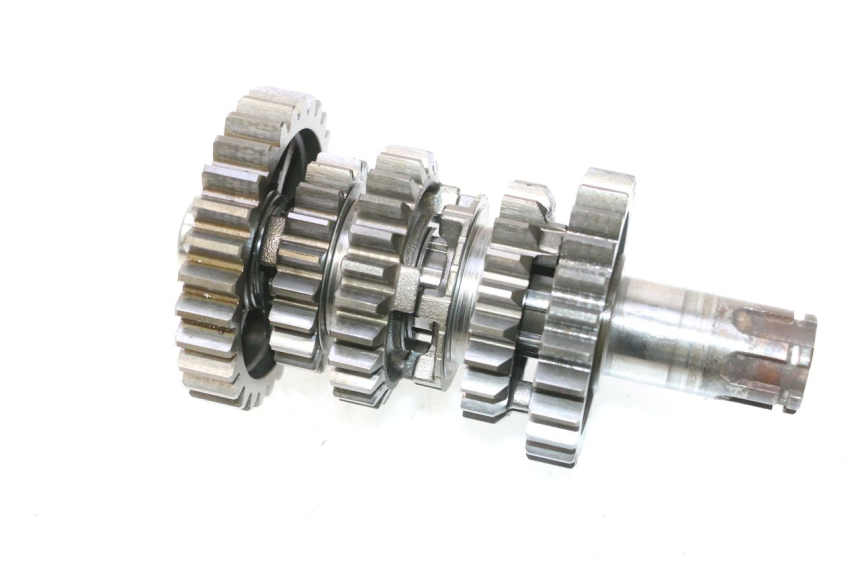 photo de VERSNELLINGSBAK SUZUKI DR S 600 (1985 - 1989) - Focus op structuur