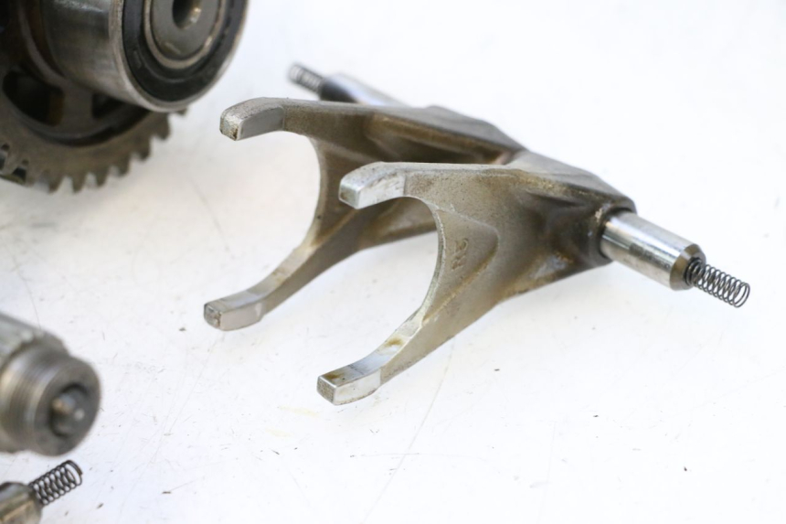 photo de VERSNELLINGSBAK YAMAHA FJR 1300 (2001 - 2005) - Detail van het onderdeel