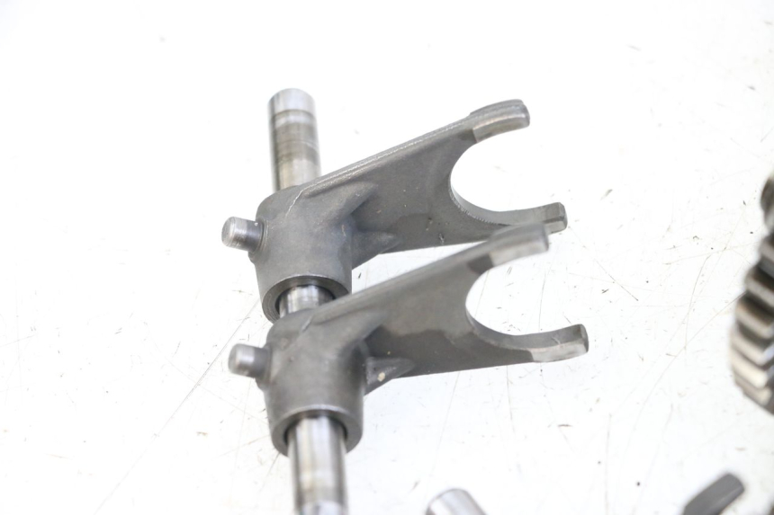 photo de VERSNELLINGSBAK HYOSUNG GF 125 (2001 - 2005) - Zoom op kwaliteit