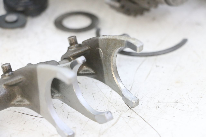 photo de VERSNELLINGSBAK SUZUKI GS GSE 500 (2001 - 2003) - Zoom op kwaliteit