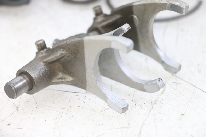 photo de VERSNELLINGSBAK SUZUKI GS GSE 500 (2001 - 2003) - Profielaanzicht