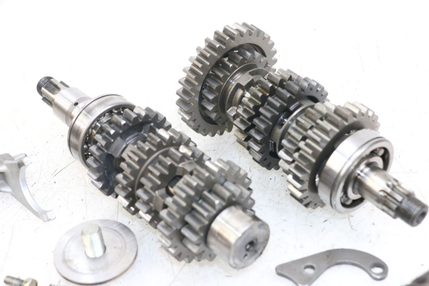 photo de VERSNELLINGSBAK SUZUKI GSX E 250 (1982 - 1983) - Profielaanzicht