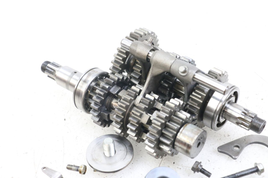 photo de VERSNELLINGSBAK SUZUKI GSX E 250 (1982 - 1983) - Zoom op gebruiksstaat