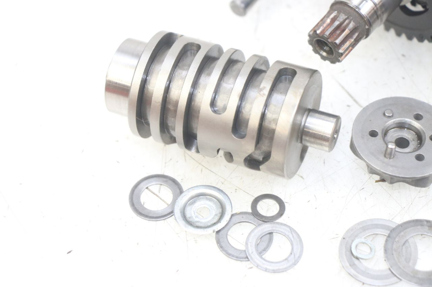 photo de VERSNELLINGSBAK GILERA RK 50 (1996 - 1999) - Detail van het onderdeel