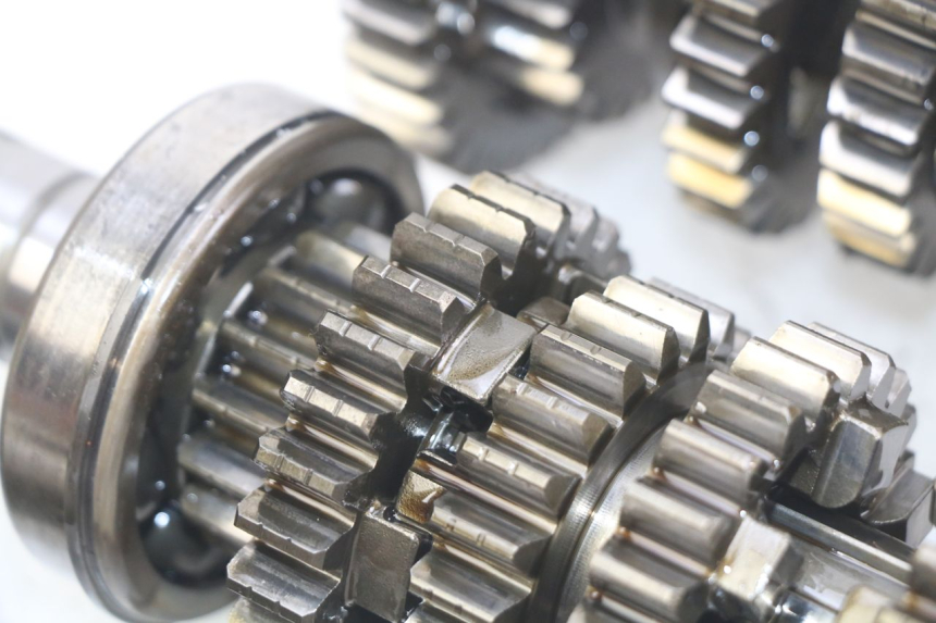 photo de VERSNELLINGSBAK TRIUMPH SPRINT ST 955 (1999 - 2001) - Zoom op gebruiksstaat