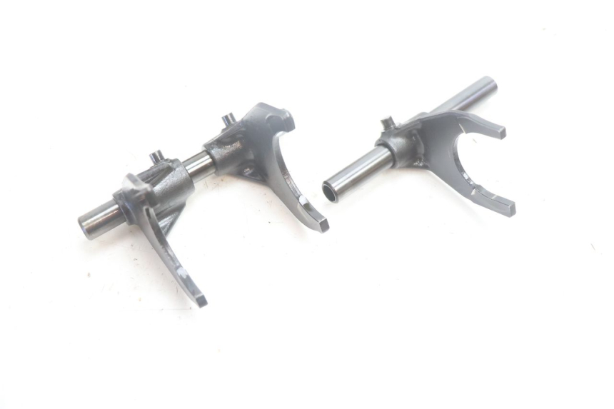 photo de VERSNELLINGSBAK CAN-AM SPYDER RS 1000 (2008 - 2012) - Focus op structuur