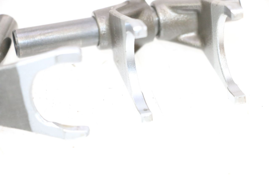 photo de VERSNELLINGSBAK SUZUKI SV S 650 (2003 - 2009) - Focus op structuur
