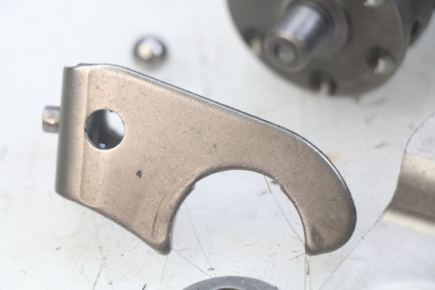 photo de VERSNELLINGSBAK PEUGEOT XP6 50 (2006 - 2011) - Zoom op gebruiksstaat