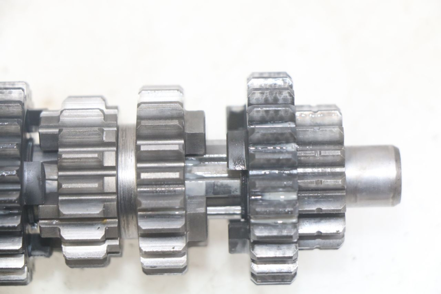 photo de VERSNELLINGSBAK PEUGEOT XP6 50 (2006 - 2011) - Bevestigingspunten