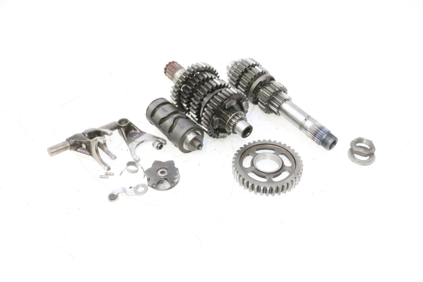 photo de VERSNELLINGSBAK HONDA XRV AFRICA TWIN 750 (1990 - 1992) - Detail van het onderdeel
