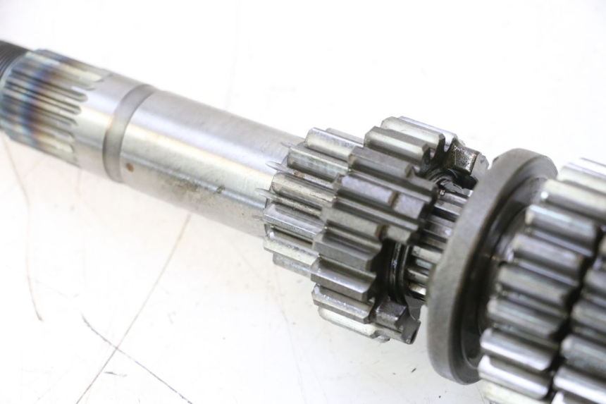 photo de VERSNELLINGSBAK HONDA XRV AFRICA TWIN 750 (1990 - 1992) - Zoom op componenten