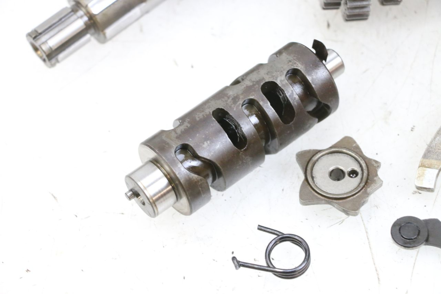 photo de VERSNELLINGSBAK KYMCO ZING 125 (1997 - 2003) - Detail van het onderdeel