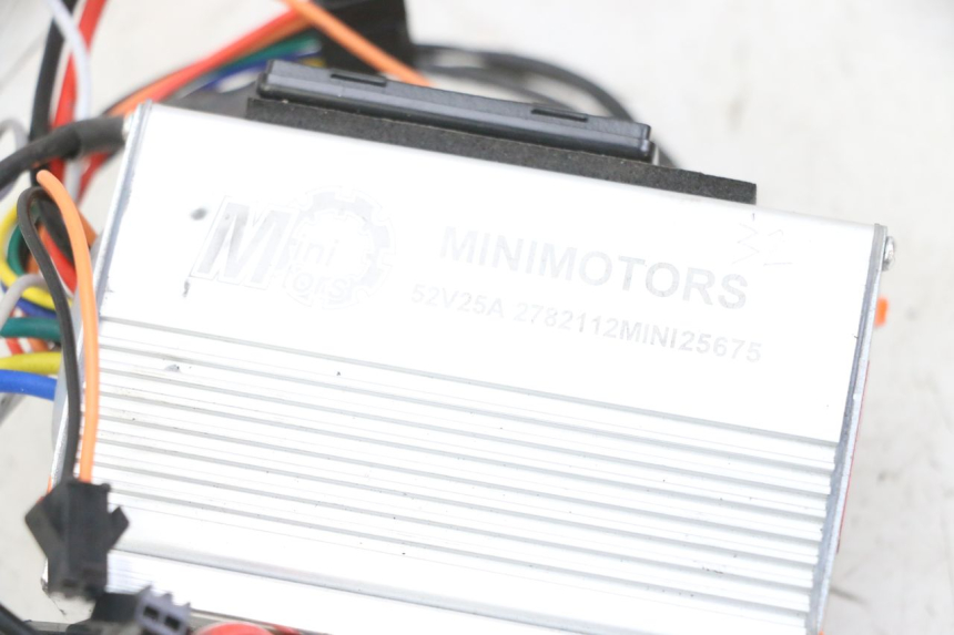 photo de CDI-unit DUALTRON AMINIA 1 - Markeringen en referenties