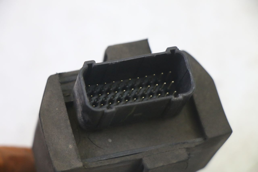 photo de CDI-unit HONDA CBF 125 (2009 - 2015) - Andere kijkhoek