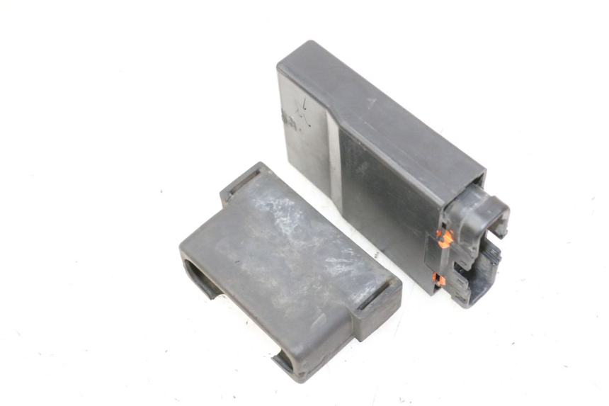 photo de CDI-unit HONDA CBR RR FIREBLADE 900 (1992 - 1994) - Zoom op gebruiksstaat